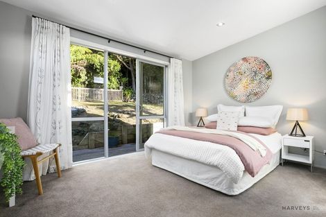 Photo of property in 188 Scenic Drive, Titirangi, Auckland, 0604