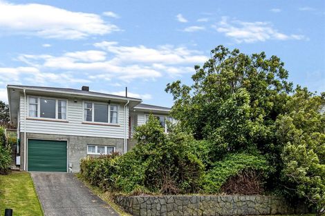 Photo of property in 103 Kenmore Street, Newlands, Wellington, 6037