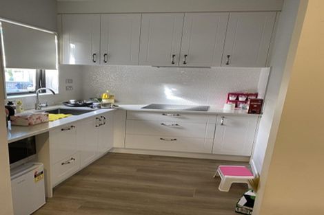 Photo of property in 2 Creggan Crescent, Flat Bush, Auckland, 2019