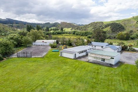Photo of property in 2936 White Rock Road, Tuturumuri, Martinborough, 5782