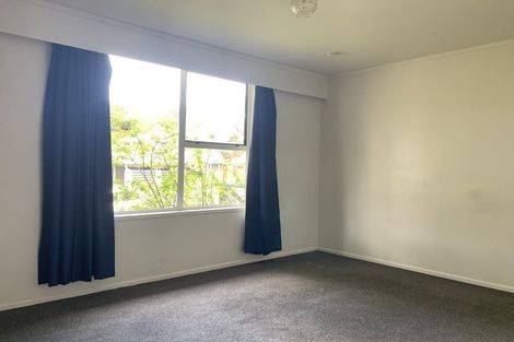 Photo of property in 33 Larchmont Grove, Totara Park, Upper Hutt, 5018