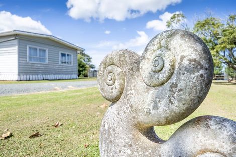 Photo of property in 67 West Coast Road, Te Kopuru, Dargaville, 0371