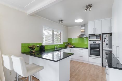 Photo of property in 4 Colum Place, Bucklands Beach, Auckland, 2014