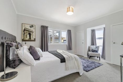 Photo of property in 9 Menary Street, Papakura, 2110