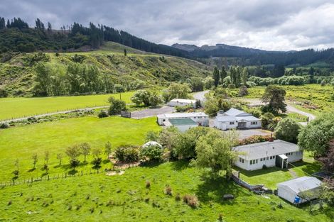 Photo of property in 2936 White Rock Road, Tuturumuri, Martinborough, 5782