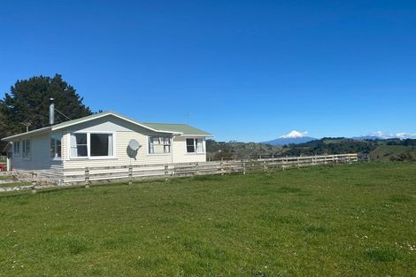 Photo of property in 372 Mataro Road, Onaero, Urenui, 4375