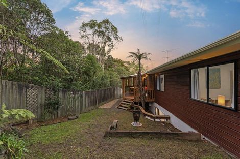 Photo of property in 2/18 Atlantis Place, Totara Vale, Auckland, 0629