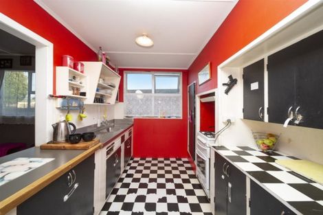 Photo of property in 25 Milmoe Street, Hawera, 4610