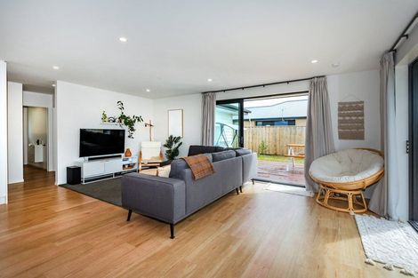 Photo of property in 6 Classic Lane, Rolleston, 7614