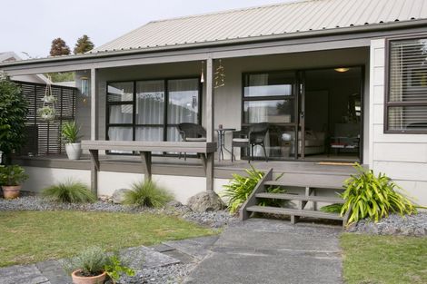 Photo of property in 3b Dorothy Drive, Acacia Bay, Taupo, 3330