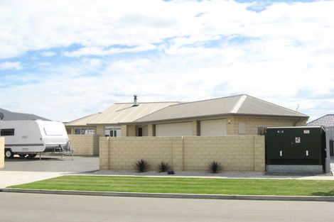 Photo of property in 19 Magnolia Boulevard, Kaiapoi, 7630