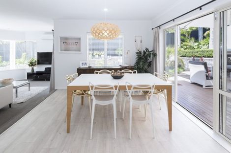 Photo of property in 148 John Brooke Crescent, East Tamaki Heights, Auckland, 2016