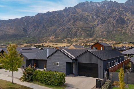 Photo of property in 27 Bale Road, Jacks Point, 9371