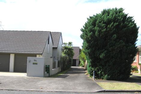 Photo of property in 9 Crete Avenue, Milford, Auckland, 0620