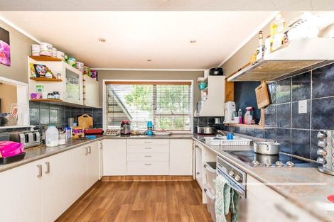 Photo of property in 7 Osmond Court, Sunnyvale, Auckland, 0612