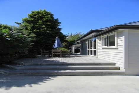Photo of property in 1 Piko Crescent, Riccarton, Christchurch, 8041
