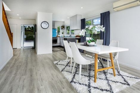 Photo of property in 13a/1 Eban Avenue, Hillcrest, Auckland, 0627