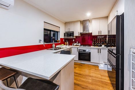 Photo of property in 13d Trimmer Terrace, Papatoetoe, Auckland, 2025