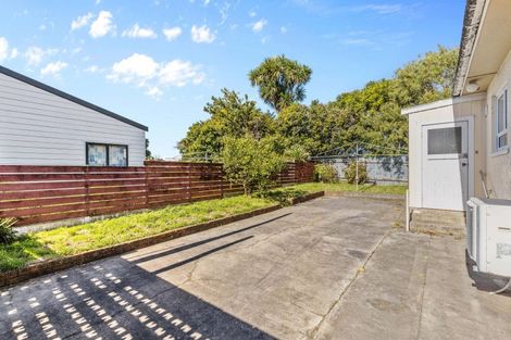 Photo of property in 205 South Road, Spotswood, New Plymouth, 4310