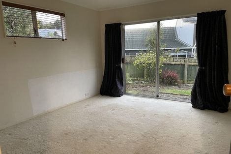 Photo of property in 35 Chorley Grove, Churton Park, Wellington, 6037