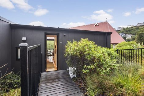 Photo of property in 37 Avon Street, Island Bay, Wellington, 6023