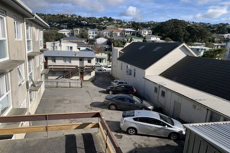 Photo of property in Milford Court Flats, 515u9 Adelaide Road, Berhampore, Wellington, 6023