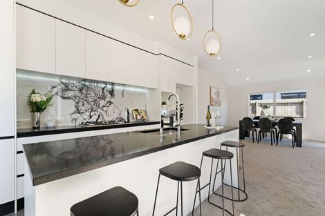 Photo of property in 17 Uatoto Road, Clarks Beach, 2122