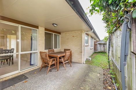 Photo of property in 66 Weraroa Road, Levin, 5510