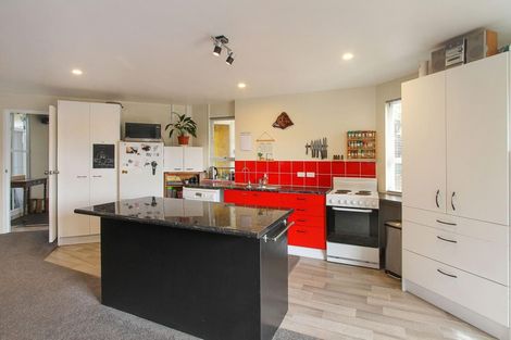 Photo of property in 119 Colwill Road, Massey, Auckland, 0614