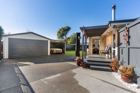 Photo of property in 26 Royal Park Drive, Parklands, Christchurch, 8083