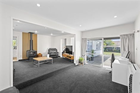 Photo of property in 241 Shortland Street, Aranui, Christchurch, 8061