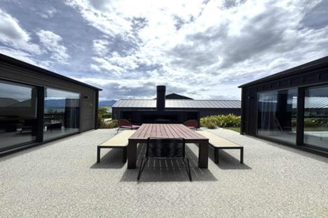 Photo of property in 4 Polperro Court, Jacks Point, Queenstown, 9371