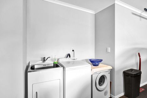 Photo of property in 21 Elizabeth Grove, Stratford, 4332