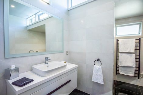 Photo of property in 8c Brassey Road, Saint Johns Hill, Whanganui, 4500