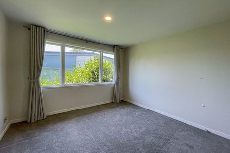Photo of property in 39a Fairclough Road, Beach Haven, Auckland, 0626
