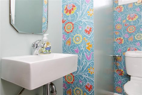 Photo of property in 14 Isobel Street, Acacia Bay, Taupo, 3330