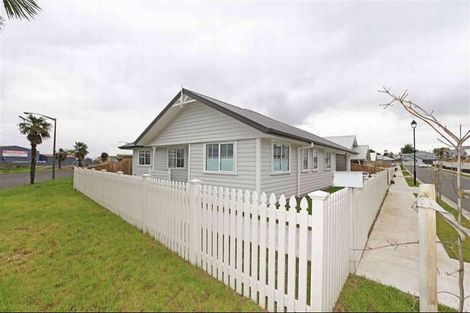 Photo of property in 21 Queens Park Crescent, Frankton, Hamilton, 3204