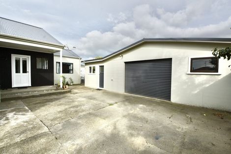Photo of property in 4 Mckenzie Terrace, Carterton, 5713