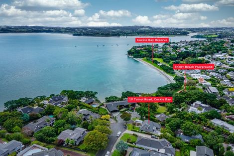Photo of property in 19 Tainui Road, Cockle Bay, Auckland, 2014