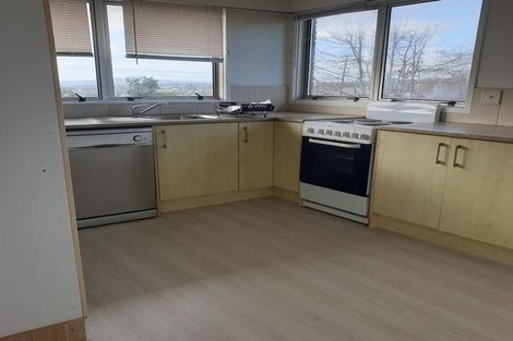 Photo of property in 940 East Coast Road, Northcross, Auckland, 0630