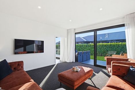 Photo of property in 11 Crete Road, Rangiora, 7400