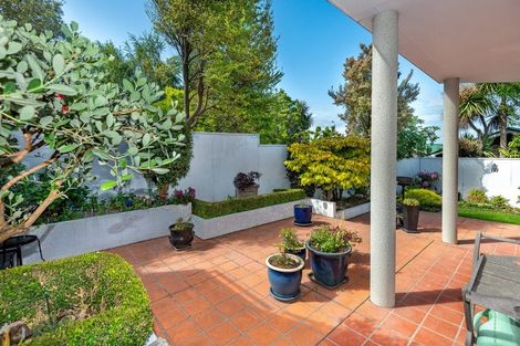 Photo of property in 9 Avoca Valley Road, Heathcote Valley, Christchurch, 8022