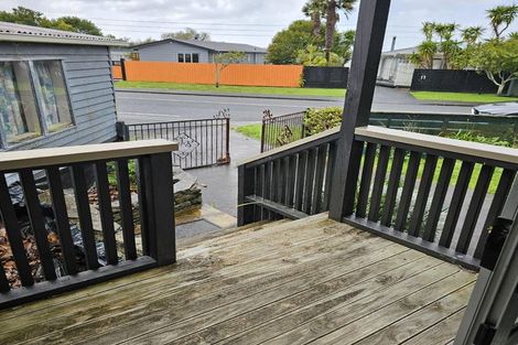 Photo of property in 20 Hindmarsh Street, Henderson, Auckland, 0612