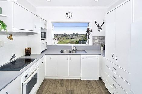 Photo of property in 40 Oxford Street, Te Puke, 3119