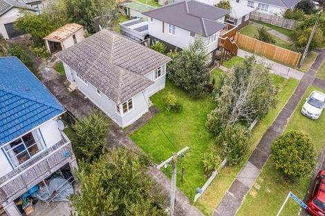 Photo of property in 16 Brains Road, Kelston, Auckland, 0602