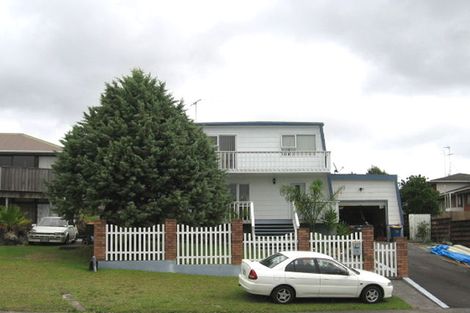 Photo of property in 9 Widmore Drive, Massey, Auckland, 0614