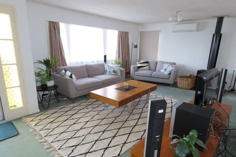 Photo of property in 8 Pipitea Place, Massey, Auckland, 0614