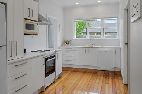Photo of property in 18 Smith Street, Woolston, Christchurch, 8062