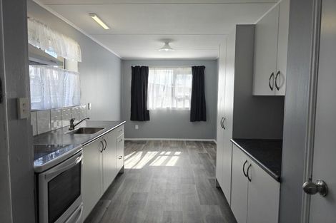 Photo of property in 54 Dunbeath Crescent, Kew, Invercargill, 9812