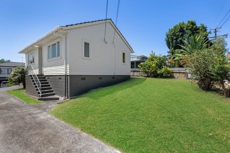 Photo of property in 17a Kereru Street, Henderson, Auckland, 0612